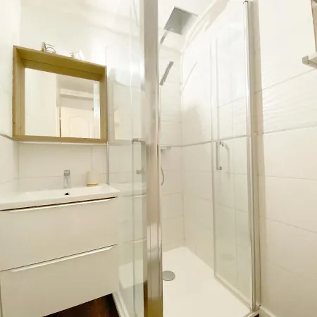 Le Rousseau - Cosy & Clean Apartman *